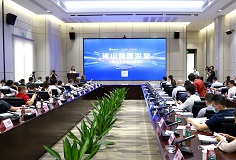 “做企業(yè)不是在戰(zhàn)勝別人，而是在戰(zhàn)勝自己”——董事長(zhǎng)邊程在佛山商道講堂開講